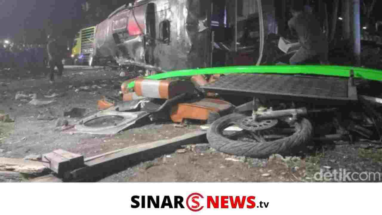Alt=“sinarnews”, Alt=“kecelakaan bus”, Alt =“Naibaho”, Alt=“sijabat”