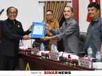 sinarnews_aron_lastrin_advokat_pengacara_nikolas_naibaho_20260922_120129_0000